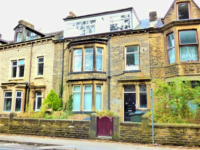 1 Bedroom Flat To Rent In Skipton Road, Utley, Keighley, BD20