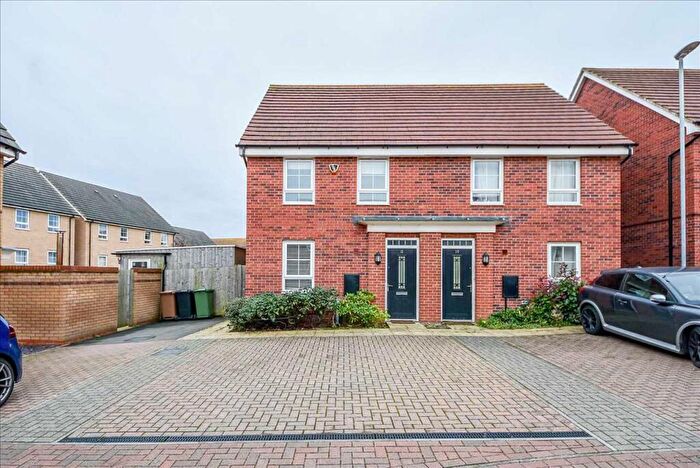 3 Bedroom Semi Detached House For Sale In Mercury Road, Wellingborough, NN8