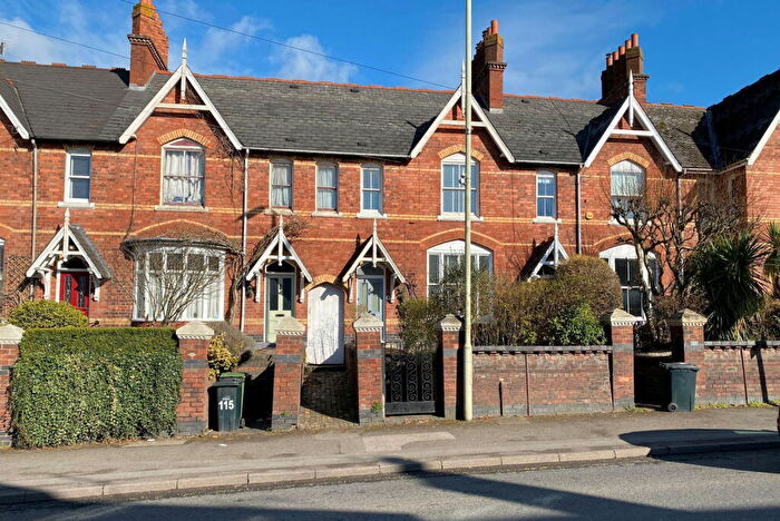 4 Bedroom Terraced House For Sale In Hagley Road, Oldswinford, Stourbridge, DY8