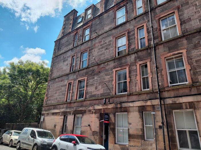 2 Bedroom Flat To Rent In Cheyne Street, Edinburgh, Midlothian, EH4