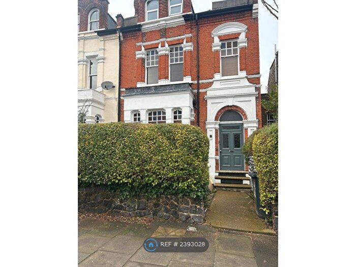 2 Bedroom Flat To Rent In Crouch End, London, N8