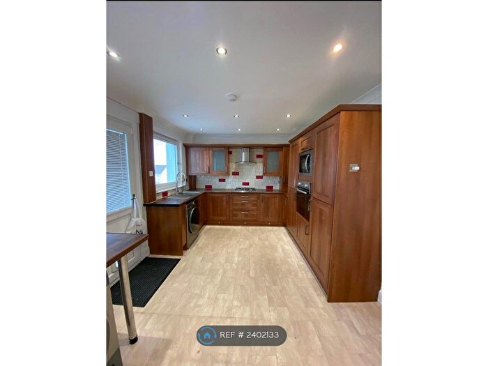2 Bedroom End Of Terrace House To Rent In Craigmount, Kirkcaldy, KY2
