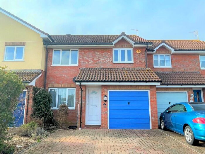 3 Bedroom Terraced House To Rent In Honeysuckle Close, Weymouth, DT3