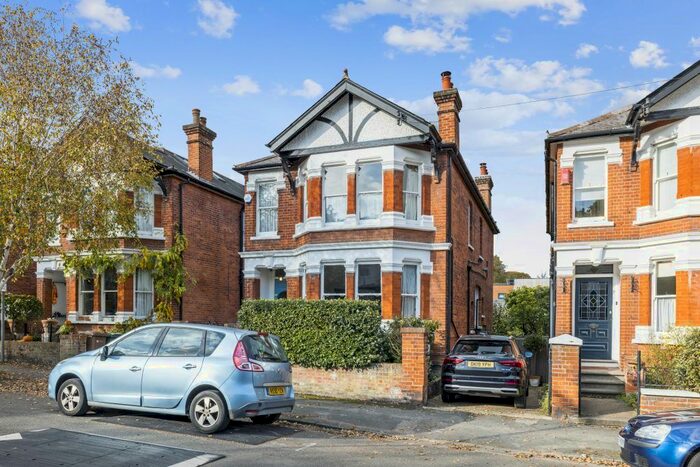 5 Bedroom Detached House To Rent In Wodeland Avenue, Guildford, GU2