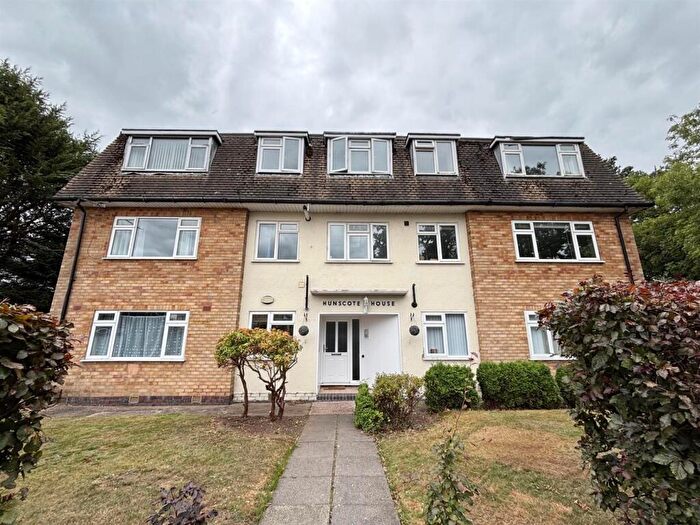 2 Bedroom Flat To Rent In Hunscote Close, Shirley, Solihull, B90