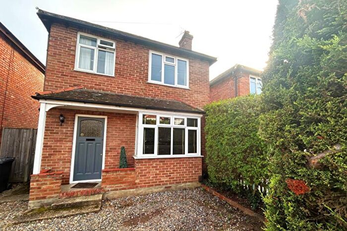 3 Bedroom Detached House To Rent In Guildford, GU1