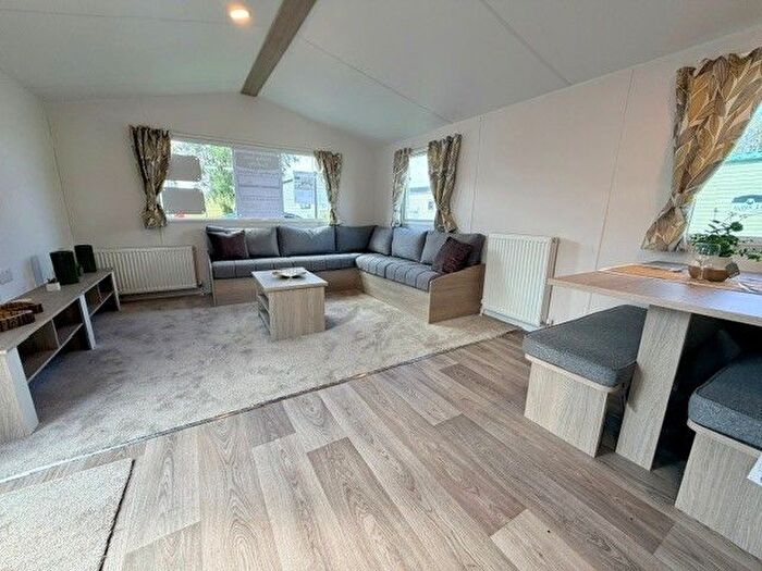 2 Bedroom Park Home For Sale In Kiln Ln, Gisburn, BB7