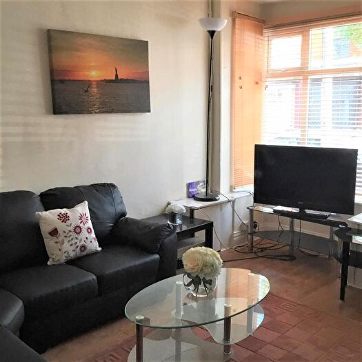 5 Bedroom Terraced House To Rent In Dawlish Road, Selly Oak, Birmingham, B29