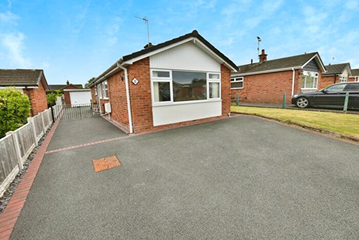 3 Bedroom Bungalow To Rent In Brecon Close, Borras, LL12