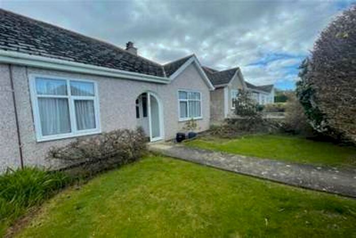 2 Bedroom Bungalow To Rent In Truro, TR1