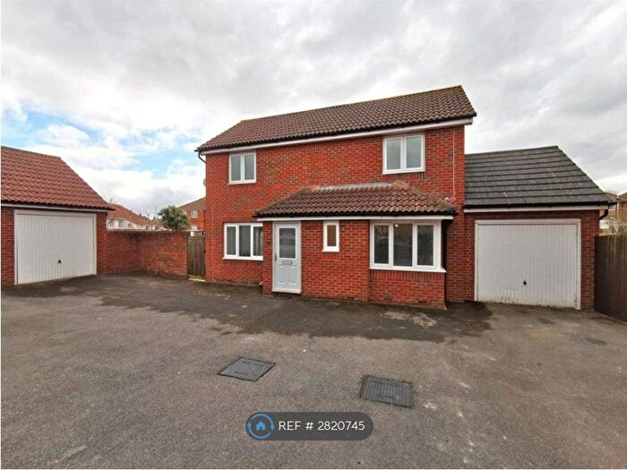 4 Bedroom Detached House To Rent In Cavalier Close, Bridgwater, TA6