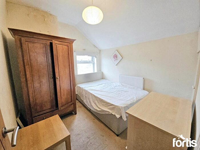 3 Bedroom Terraced House For Sale In Aldsworth Road, Cardiff, CF5