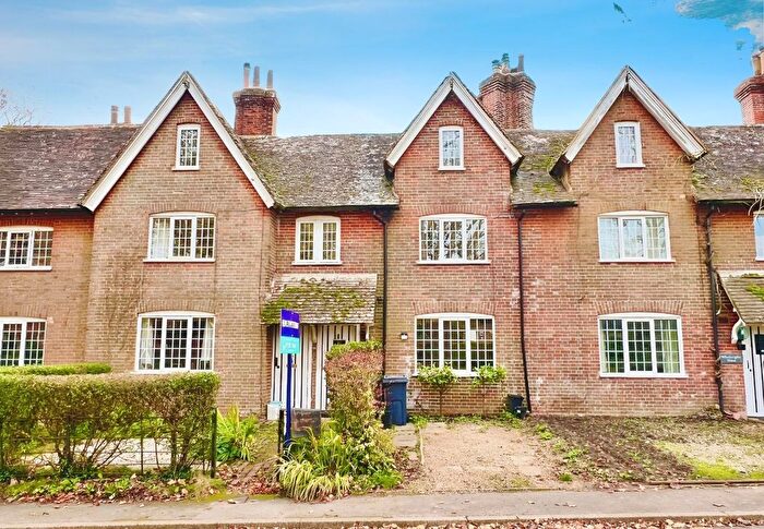 3 Bedroom Terraced House For Sale In Forge Cottages, Westwell Lane, TN25