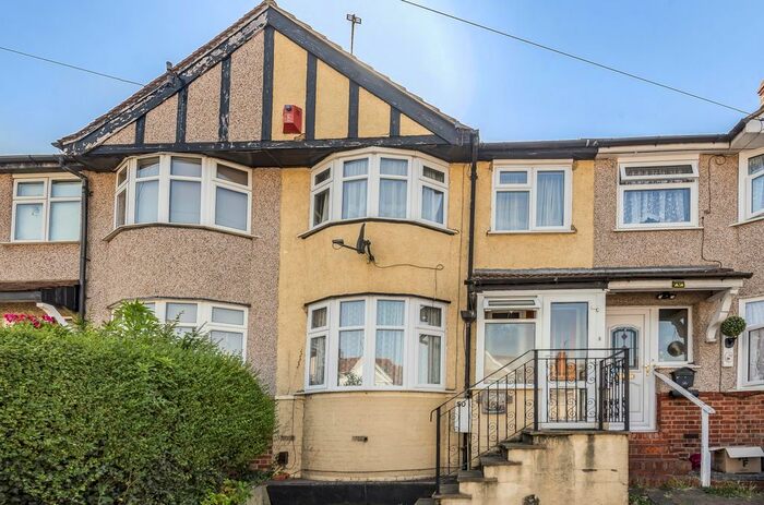 3 Bedroom Semi-Detached House To Rent In Collindale Avenue, Erith, DA8