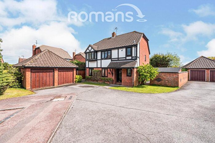 4 Bedroom Detached House For Sale In Bay Close, Earley, Reading, RG6