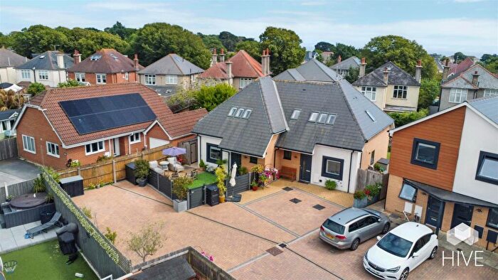 3 Bedroom Semi-Detached House For Sale In Woodside Road, Bournemouth, BH5