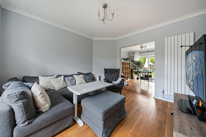 3 Bedroom End Of Terrace House To Rent In Balliol Avenue, E4