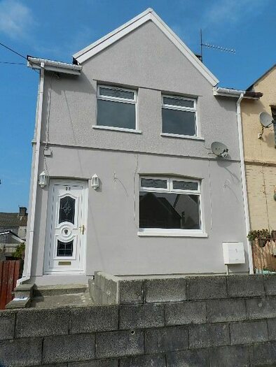 3 Bedroom Semi-Detached House To Rent In Thomas Street, Gilfach Goch, Porth, CF39