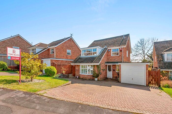4 Bedroom Detached House For Sale In Sunnycroft, Downley, HP13