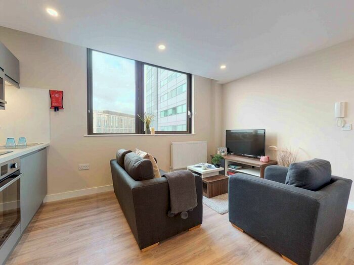 2 Bedroom Apartment To Rent In Furnival Square, Sheffield, South Yorkshire, S1