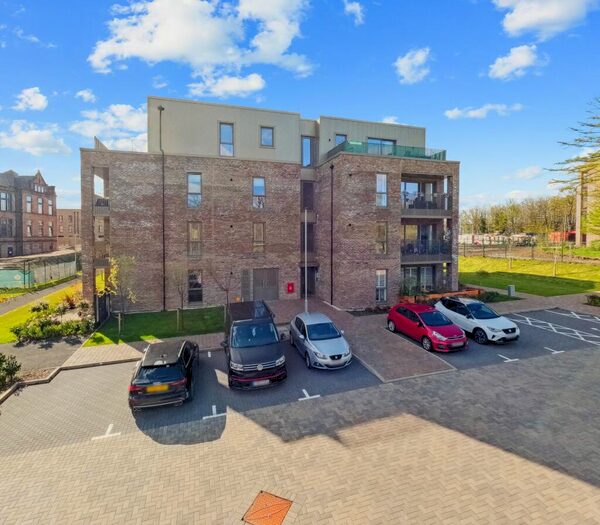 3 Bedroom Flat To Rent In Normal Avenue, Flat /, Jordanhill, Glasgow, G13