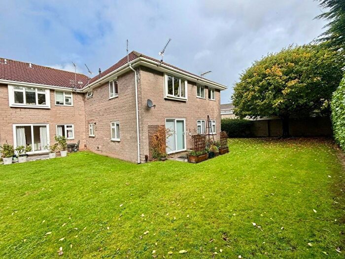 2 Bedroom Apartment For Sale In Woodlands, Salisbury Road, Downend, Bristol, BS16