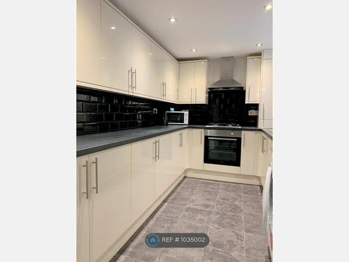 6 Bedroom Terraced House To Rent In Albany Road, Kensington, Liverpool L7