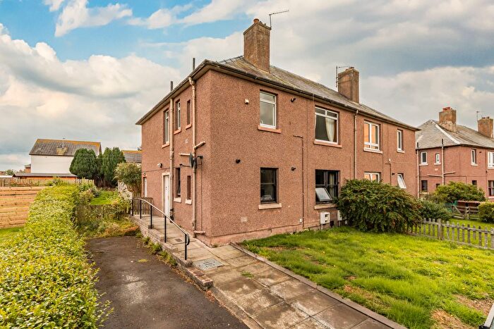 2 Bedroom Flat For Sale In Caerketton Avenue, Bilston, EH25