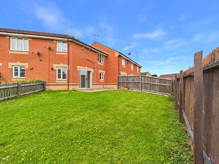 2 Bedroom Terraced House For Sale In Turnstone Way, Stanground, PE2