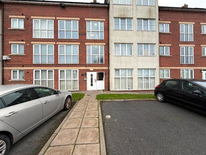 2 Bedroom Apartment To Rent In Kensington House, - Gray Road, Sunderland, SR2
