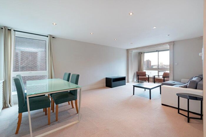 2 Bedroom Flat To Rent In Valiant House, Vicarage Crescent, , London, SW11