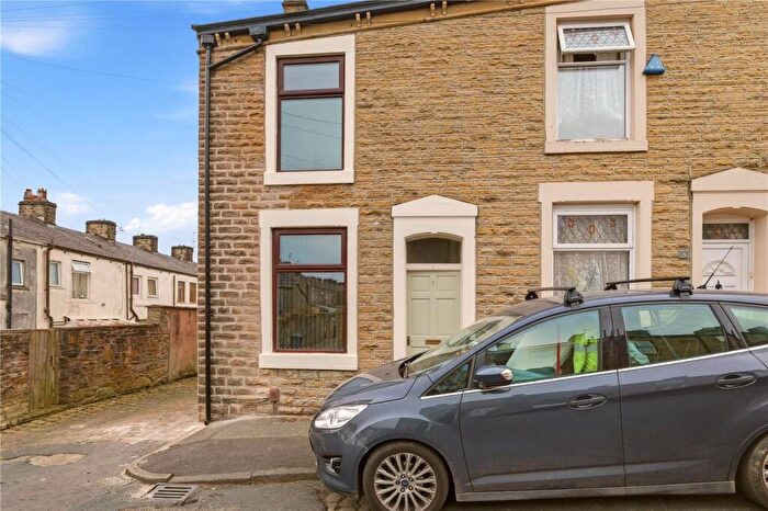 3 Bedroom End Of Terrace House For Sale In Clifton Street, Rishton, Blackburn, Lancashire, BB1