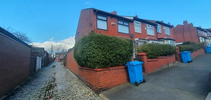 3 Bedroom Terraced House To Rent In Keble Avenue, Oldham, OL8