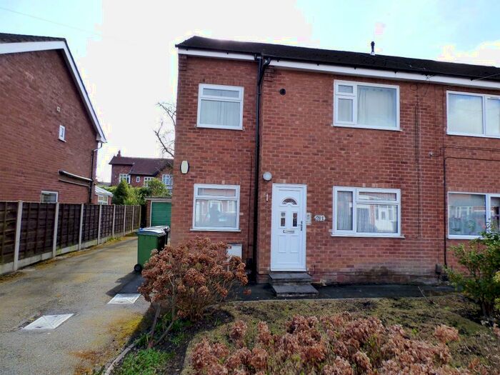 2 Bedroom Apartment To Rent In Hayburn Road, Offerton, Stockport, SK2