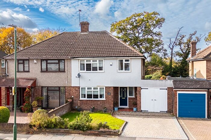 3 Bedroom Semi Detached House For Sale In Hurstwood Avenue, Bexley, Kent, DA5