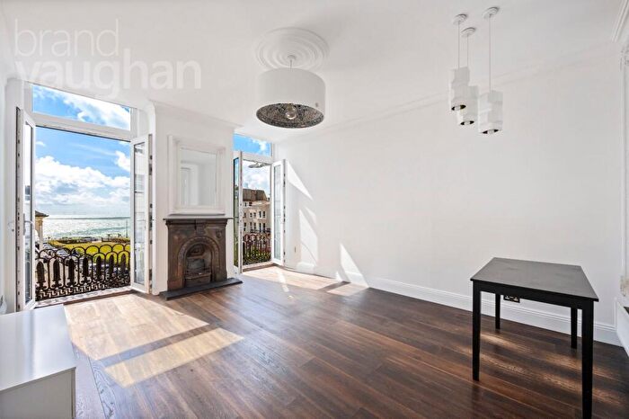 1 Bedroom Flat For Sale In Devonshire Place, Brighton, East Sussex, BN2