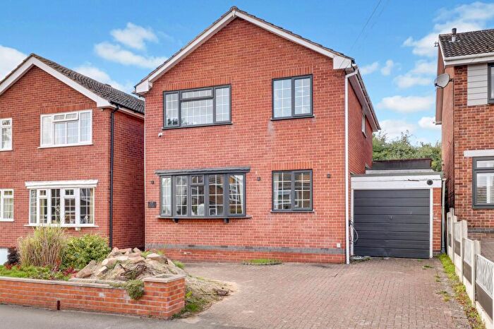 3 Bedroom Detached House For Sale In Woodside Drive, Arnold, NG5
