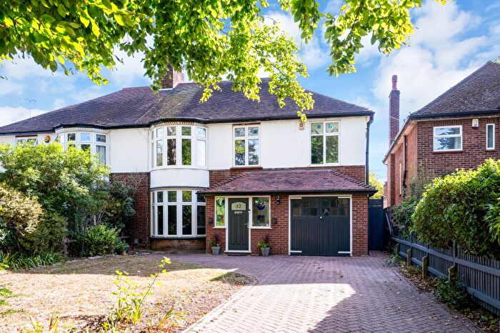 5 Bedroom Semi-Detached House For Sale In Broadway Gardens, Peterborough, PE1