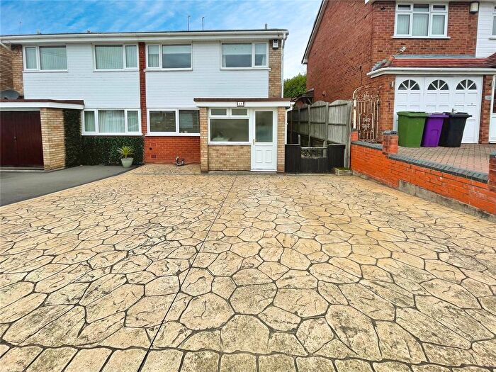3 Bedroom Semi-Detached House For Sale In Rosalind Grove, Wolverhampton, West Midlands, WV11