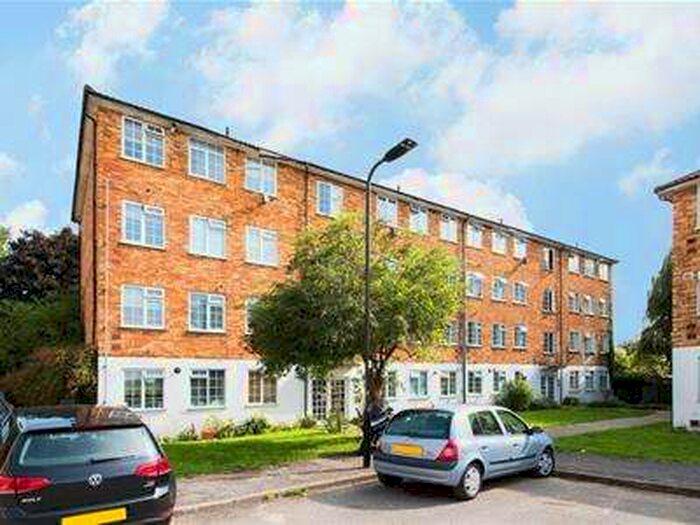 2 Bedroom Flat To Rent In Barbican Road, Greenford, UB6