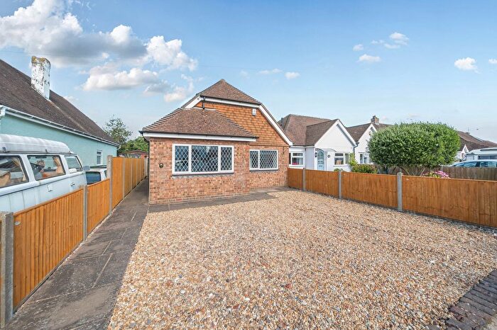 3 Bedroom Detached Bungalow For Sale In Lincoln Avenue, Rose Green, Bognor Regis, PO21