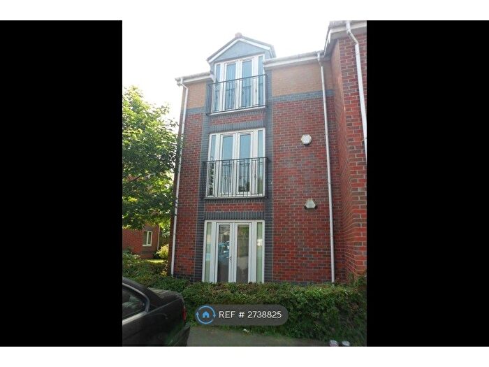 2 Bedroom Flat To Rent In Stanley Road, Worsley, Manchester, M28