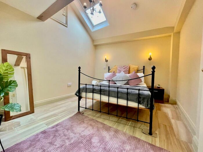 1 Bedroom Flat To Rent In St Stephens Square, Norwich, NR1