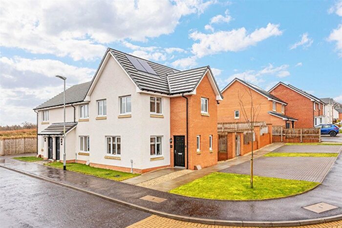 3 Bedroom End Of Terrace House For Sale In Crawford Drive, Shotts, ML7