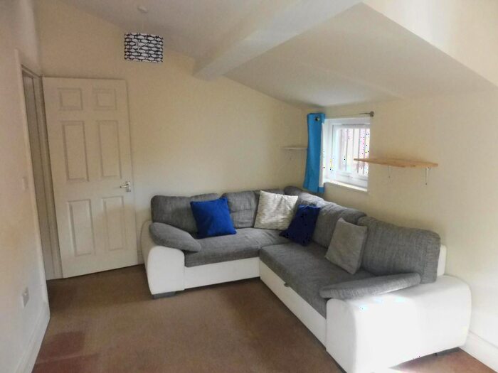 2 Bedroom Flat To Rent In Carmarthen Street, Canton, Cardiff, CF5