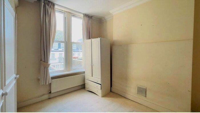 1 Bedroom Flat To Rent In Putney High Street, Putney, London, SW15