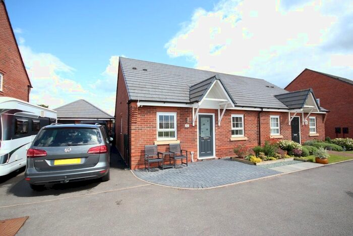 2 Bedroom Semi-Detached Bungalow For Sale In Chestnut Grange, Offenham, WR11