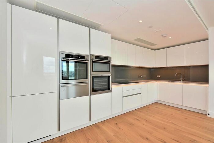3 Bedroom Flat To Rent In Lombard Wharf, London, SW11