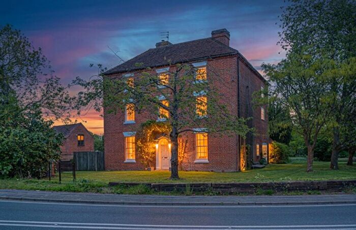 7 Bedroom Detached House For Sale In Warwick Road, Knowle, B93