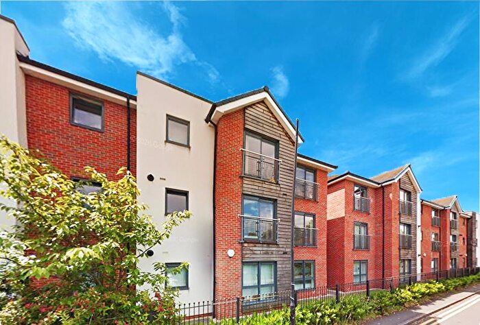 2 Bedroom Flat To Rent In Rectory Court, Armthorpe, Doncaster, DN3